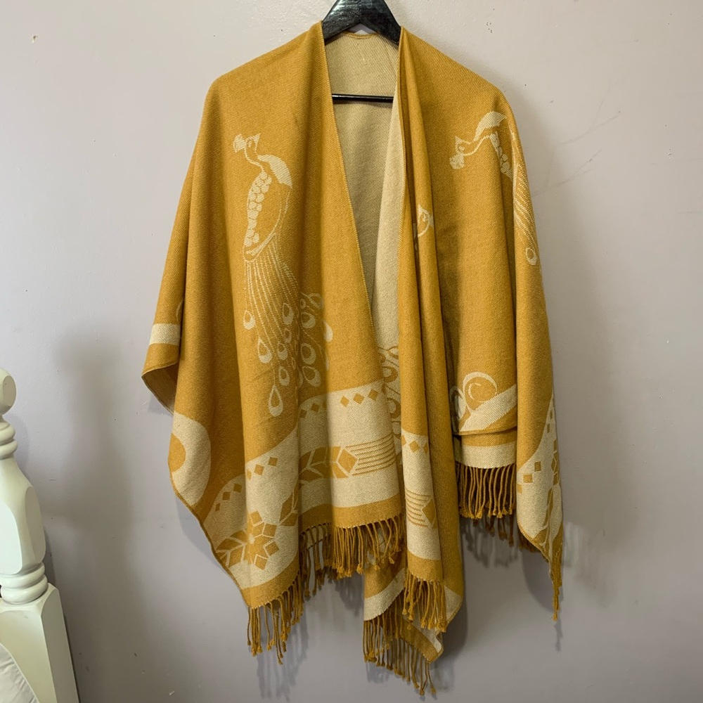 Fringed Cape